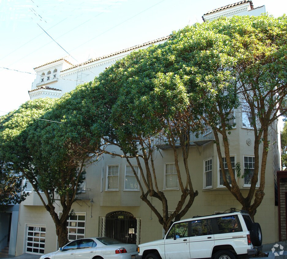 Building Photo - 230 Central Ave