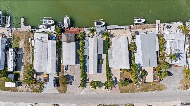 Foto del edificio - 648 E Palm Ave