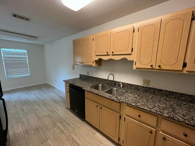 Building Photo - 71 Olde Cypress Cir NW