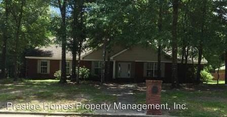 Primary Photo - 4 br, 2.5 bath House - 101 Club Way