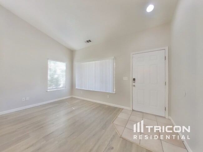 Building Photo - 5204 Firenza Way