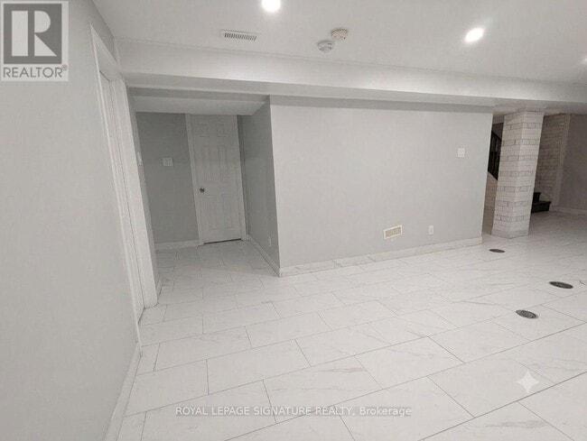 Building Photo - 2159 Kipling Ave