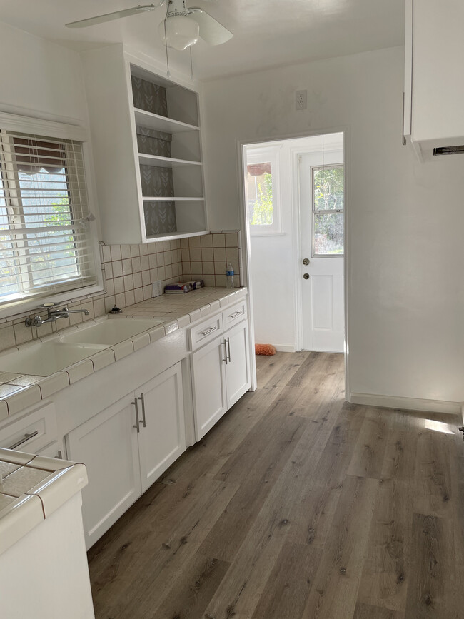 Kitchen - 145 N 21st St