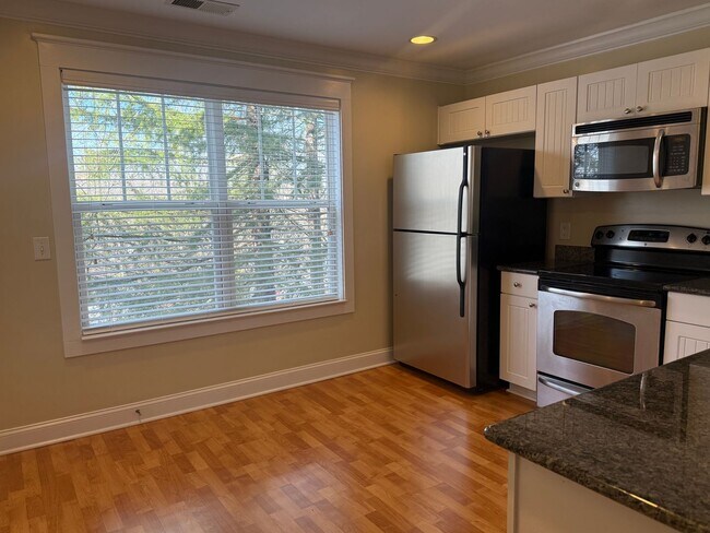 Foto del edificio - 1830 Candlewood Ct