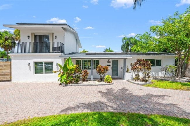 Foto del edificio - 865 NE 23rd Terrace