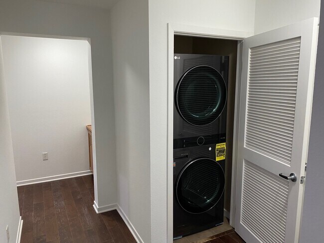 New Washer / Dryer in Hallway - 111 S De Lacey Ave
