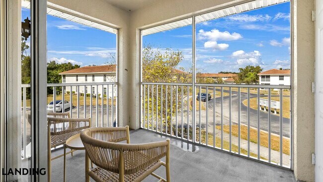 Foto del edificio - 3695 Island Club Dr