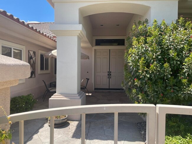 Building Photo - 37115 Golden Pebble Ave