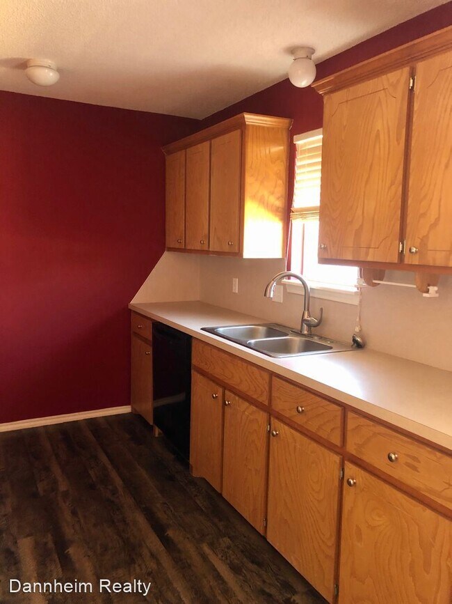 Building Photo - 3 br, 2 bath House - 5929 9th Dr.