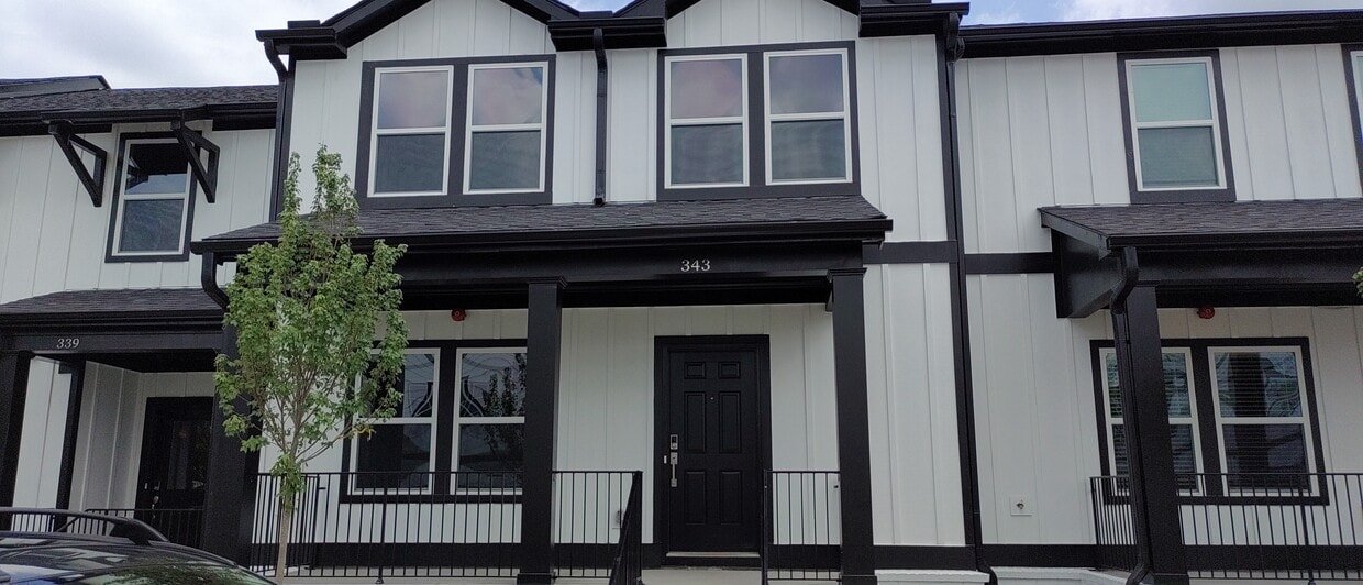 Primary Photo - 343 Lincoln St