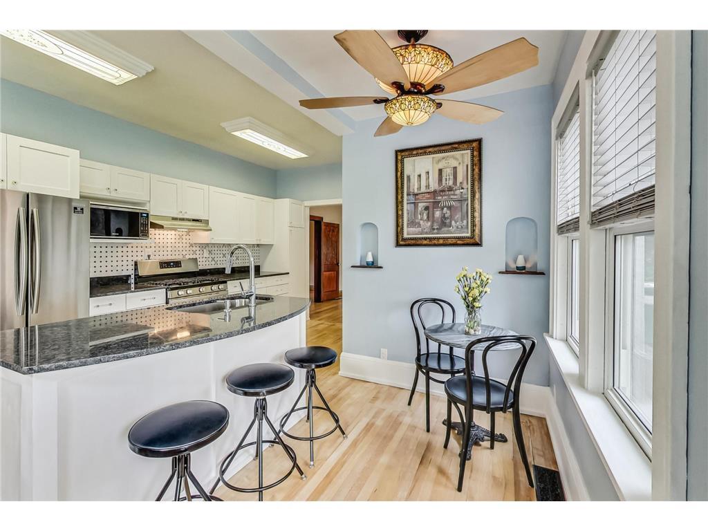 Primary Photo - 1115 Albemarle St