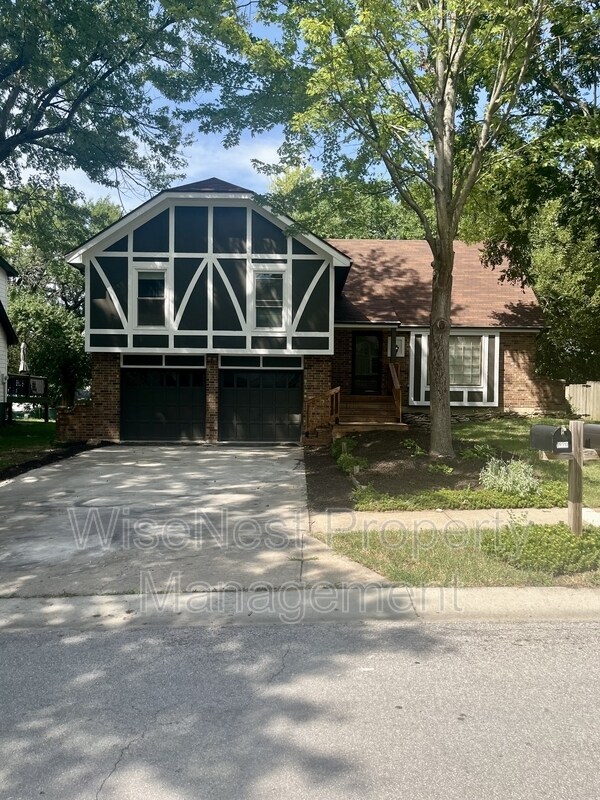 Foto principal - 1920 E 153rd Terrace
