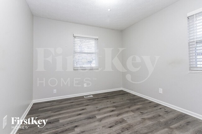 Foto del edificio - 10431 Lawnhaven Dr