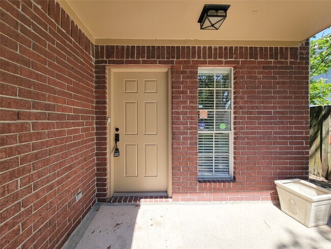 Building Photo - 12226 Cardston Ct