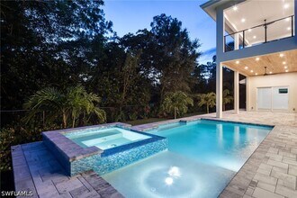 Building Photo - 2854 Coach House Way