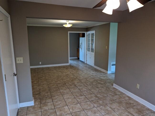 Dinning Area - 205 E Madison St