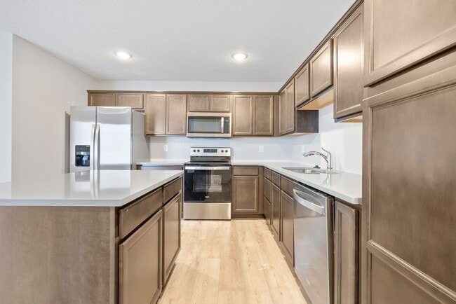 Building Photo - 127 Axlewood Dr