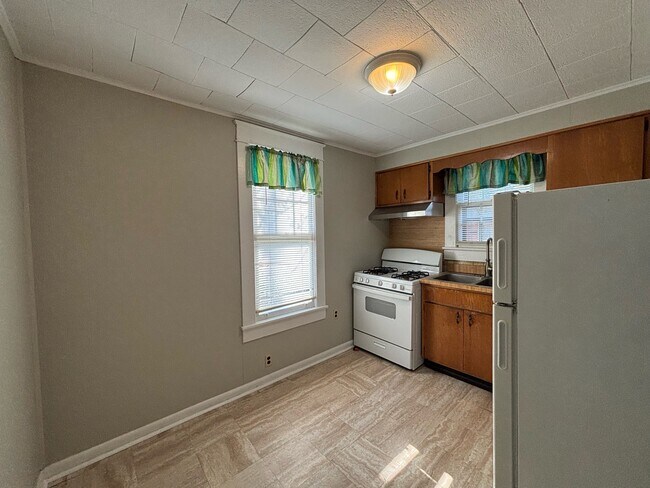 Foto del edificio - 202-B N Virginia Ave