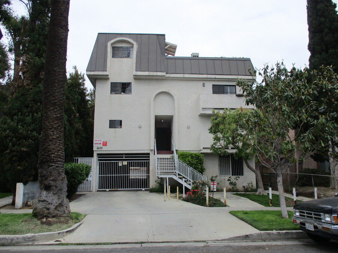 Foto principal - 3640 Westwood Blvd