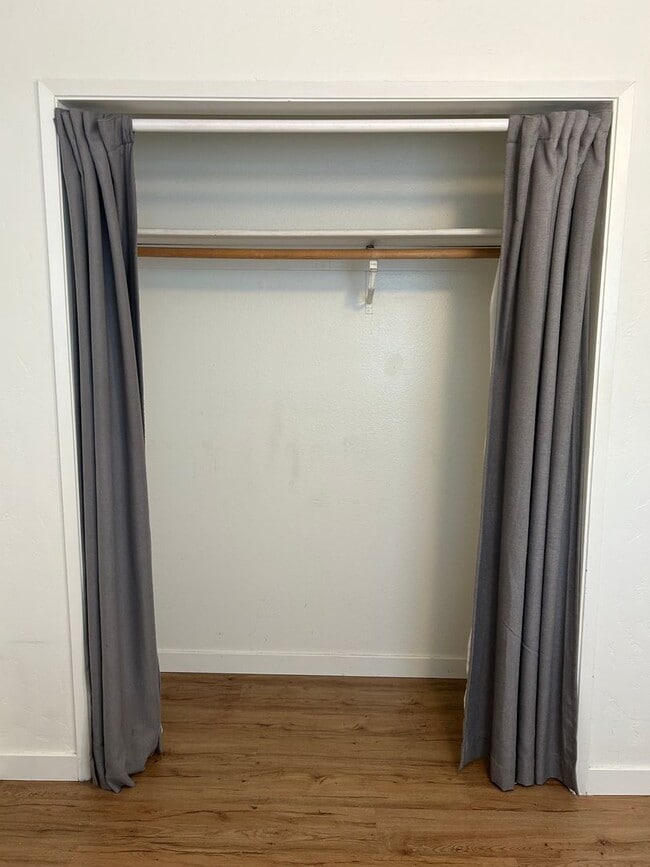 Foto del edificio - 3850 N Collister Dr