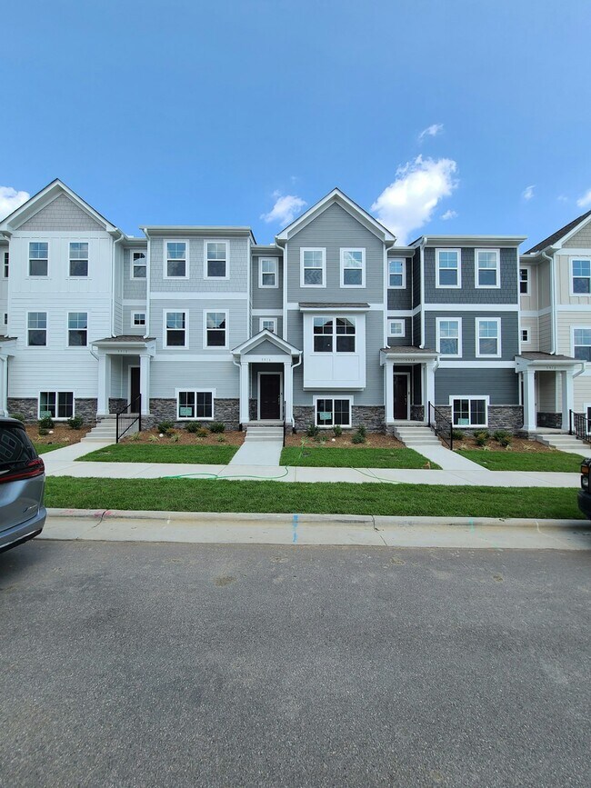 Foto del edificio - 5916 Kayton St