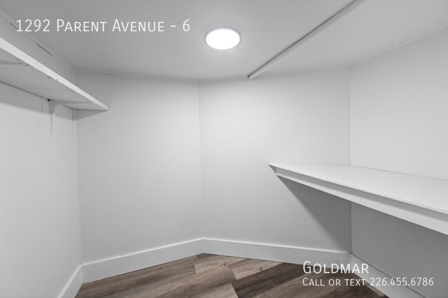 Building Photo - 1292 Parent Av