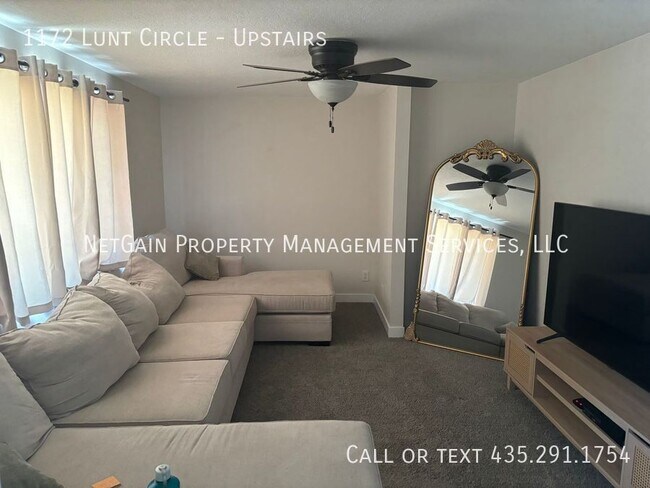 Foto del edificio - 1172 Lunt Cir