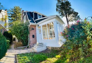 Building Photo - 1422 Markley St