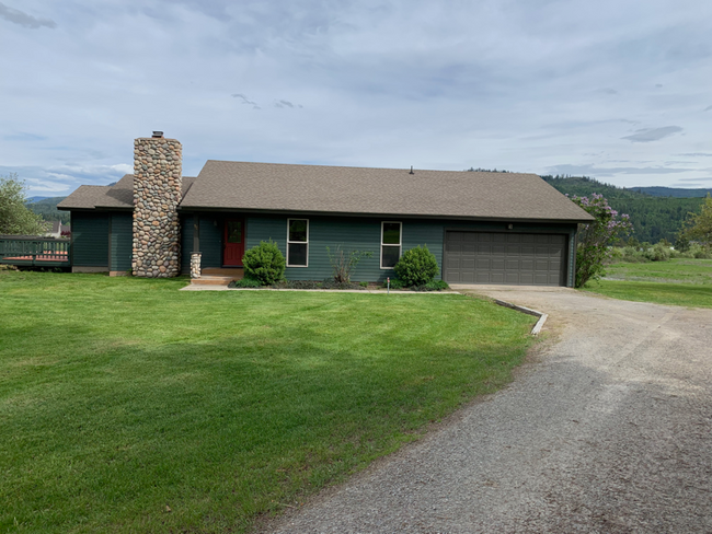 Foto del edificio - 90 Blue Spruce Ln