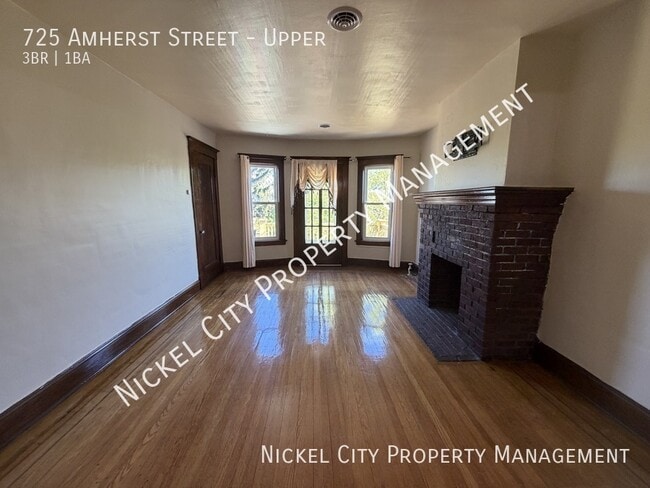 Building Photo - 725 Amherst St