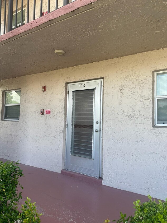 Foto principal - 225 Bonnie Blvd