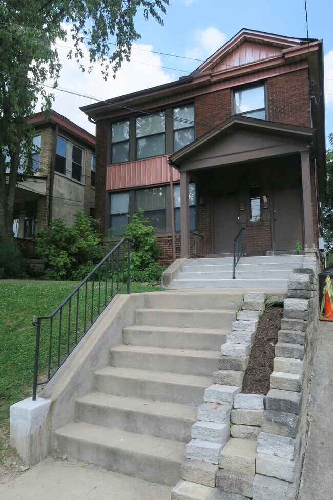 2311 Sherbrook Street, Pittsburgh, PA 15217 Townhouse for Rent in Pittsburgh, PA