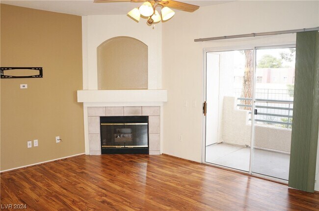 Building Photo - 5415 W Harmon Ave