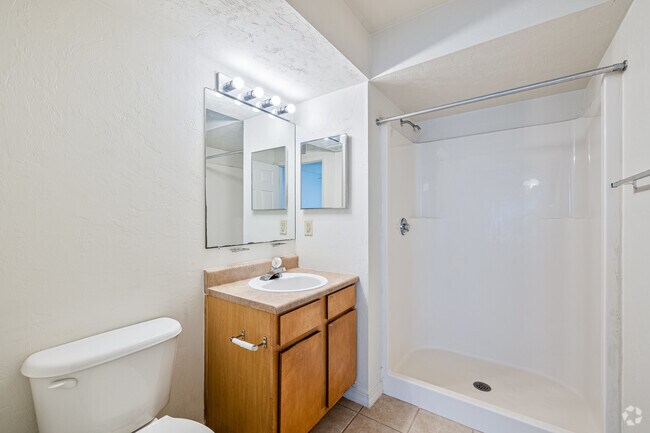 3HAB, 2BA - 1,148 ft² - Baño principal - Eden Park at Ironwood