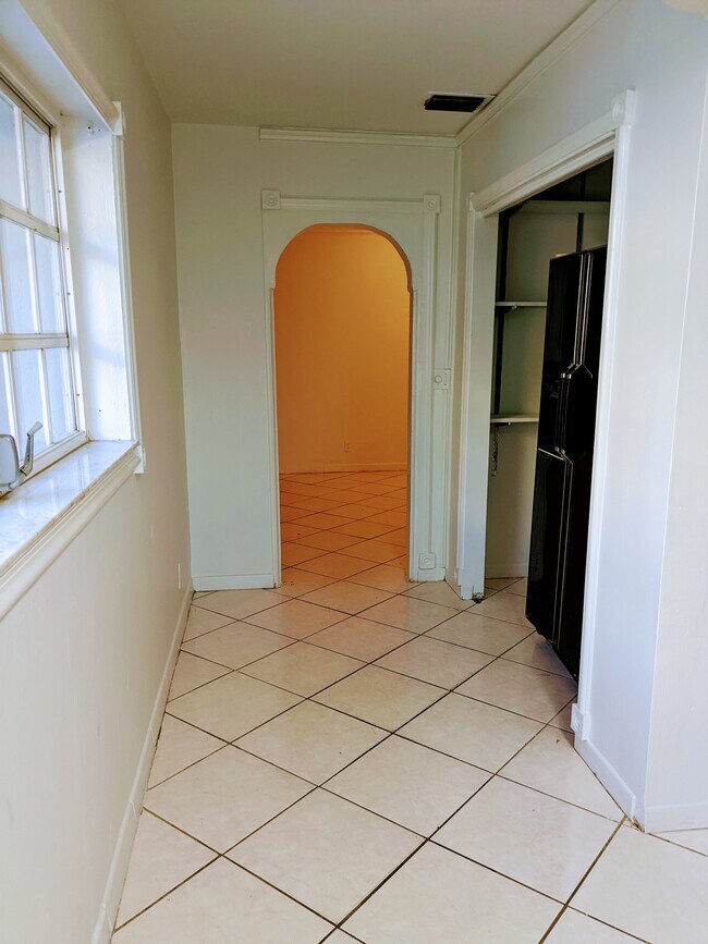 house - 2238 SW 6th St