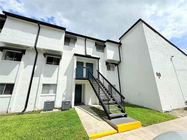 Building Photo - 4149 S Semoran Blvd