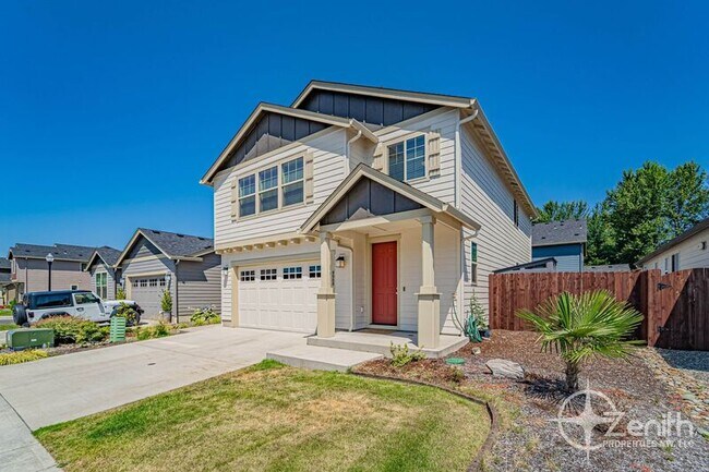 Building Photo - 9908 NE 104th Way