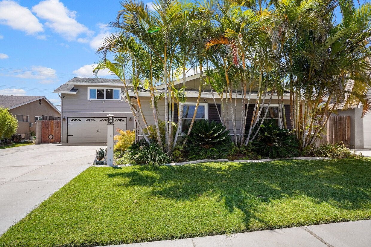 Quiet beautiful neighborhood - 17249 Santa Suzanne St