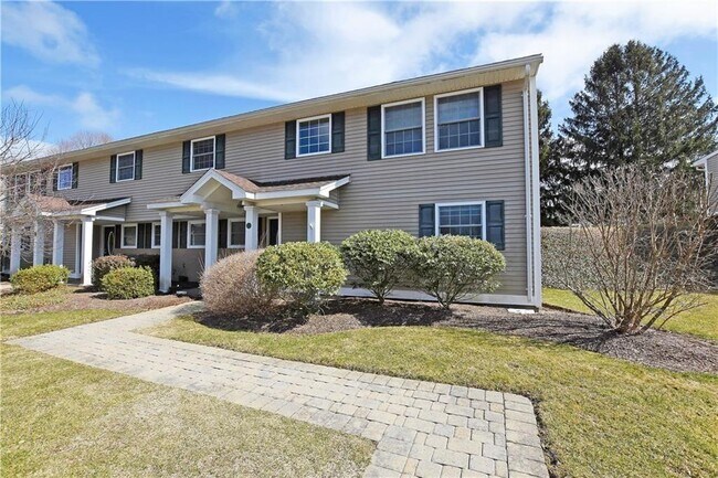 Foto del edificio - 5 Leland Point Dr