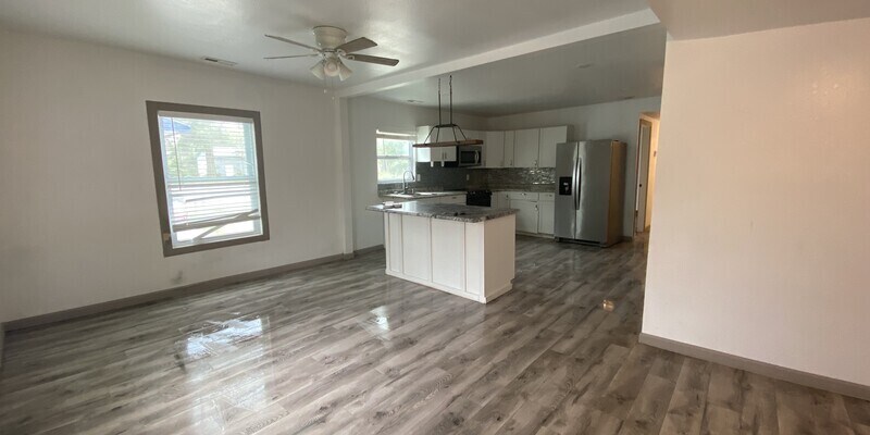 Foto principal - 1513 E 4th Ave