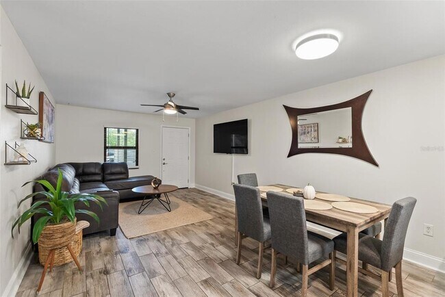 Foto del edificio - 3909 W Cleveland St