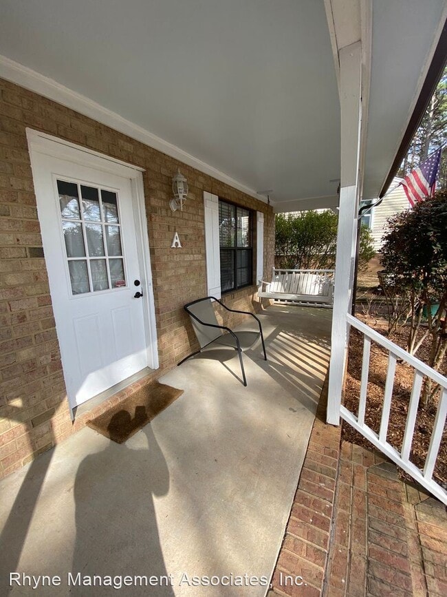 Building Photo - 2 br, 2.5 bath House - 3804-A Marcom Street