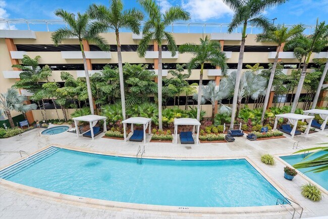 Foto del edificio - 18800 NE 29th Ave