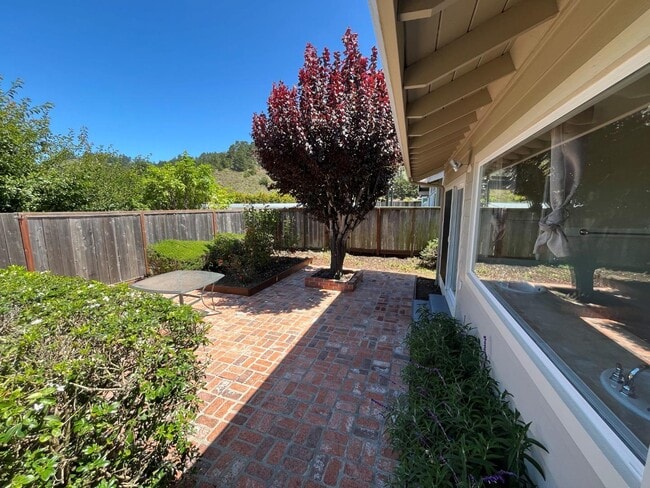 Building Photo - 2066 Touraine Ln
