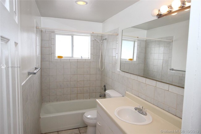 Foto del edificio - 5061 SW 40th Ave