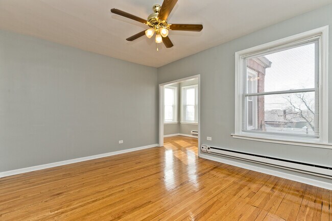 Building Photo - 2120 E 73rd St