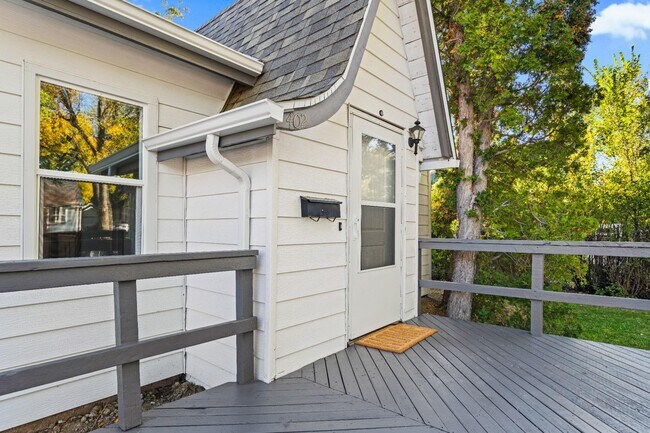 Foto del edificio - 402 Burlington Ave