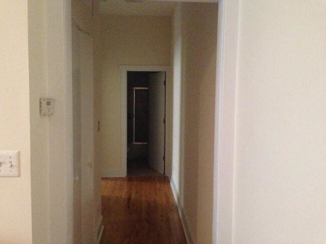 Foto del edificio - 1336 N Western Ave