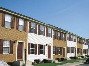 Building Photo - Greenbriar Estates Townhomes