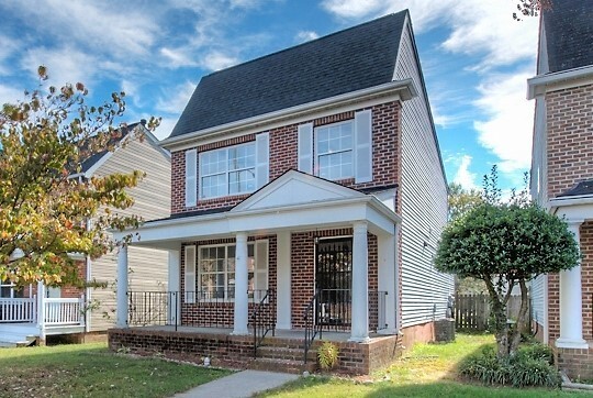 Foto principal - CHARMING TWO STORY HOME NEAR VCU AVAILABLE...